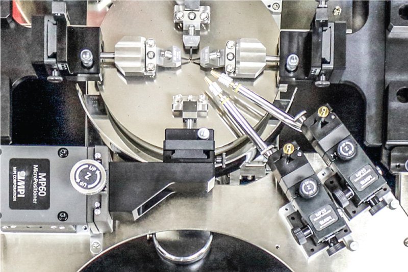 04_TS150-THZ_Multiple-configurations-of-MicroPositioners_web.jpg